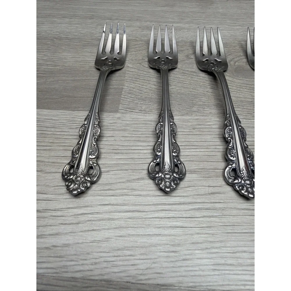Oneida Renoir-Pembrooke Stainless Steel Salad Fork Set Of 8 - Made In USA